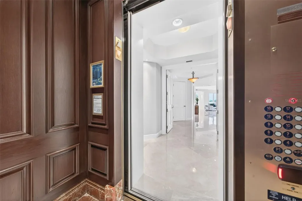 35 Watergate Drive Sarasota FL 34236