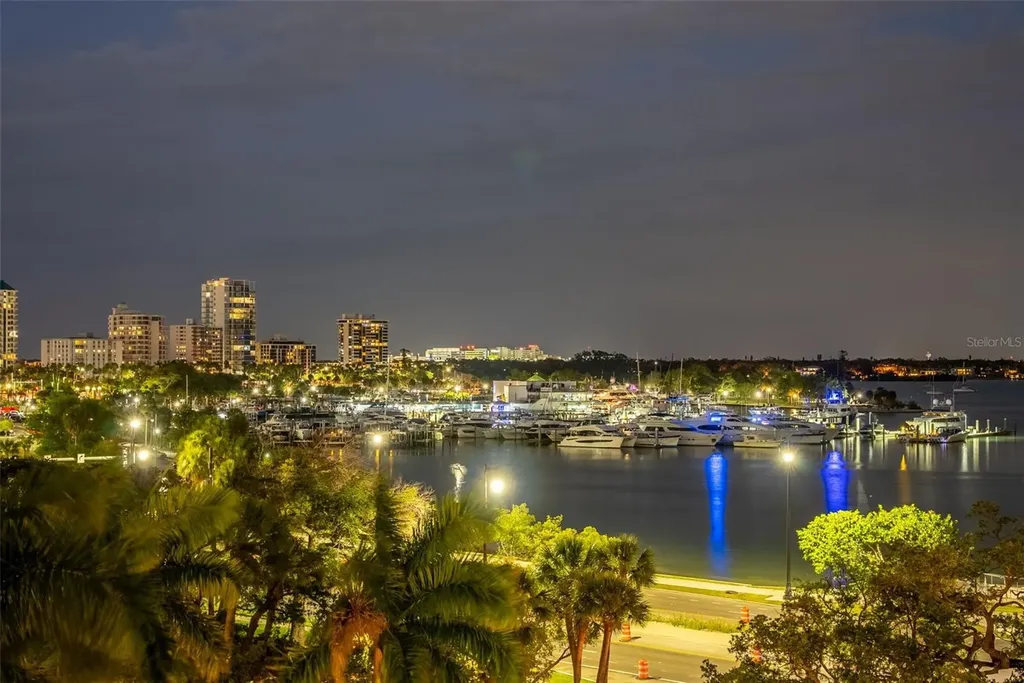 35 Watergate Drive Sarasota FL 34236