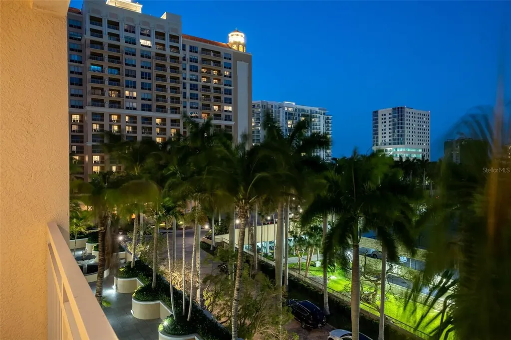 35 Watergate Drive Sarasota FL 34236