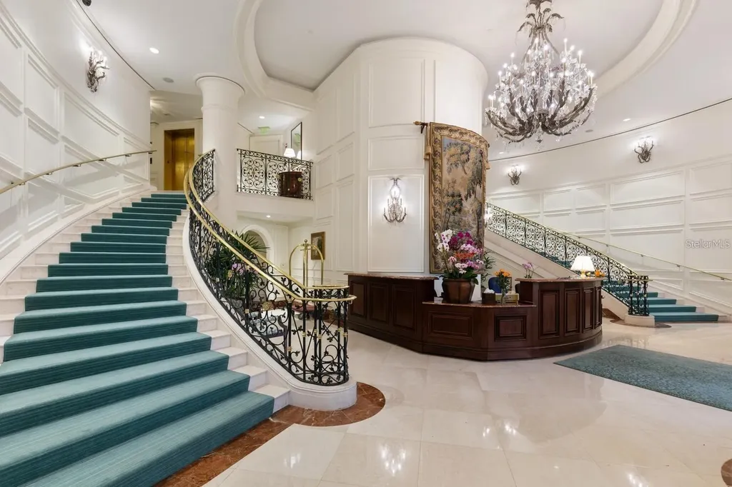 35 Watergate Drive Sarasota FL 34236