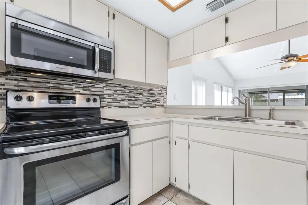 709 Oak Park Place Brandon FL 33511