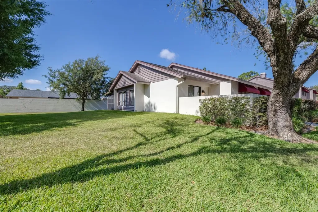 709 Oak Park Place Brandon FL 33511