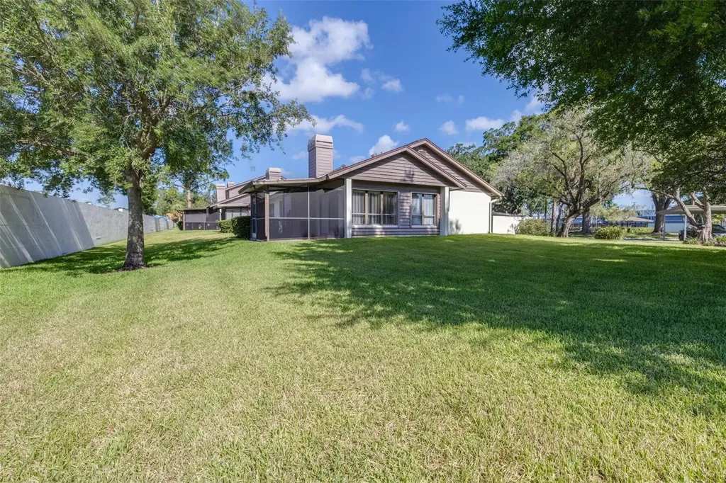 709 Oak Park Place Brandon FL 33511