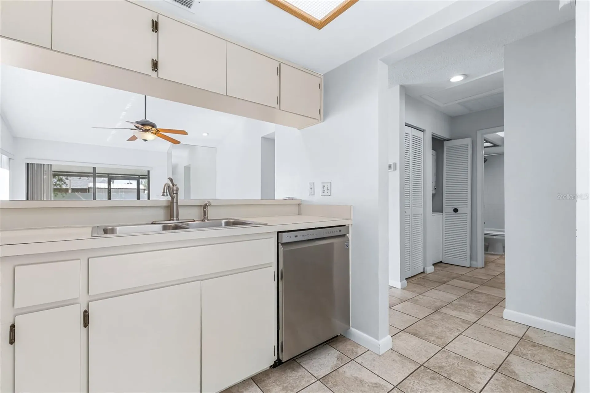 709 Oak Park Place Brandon FL 33511