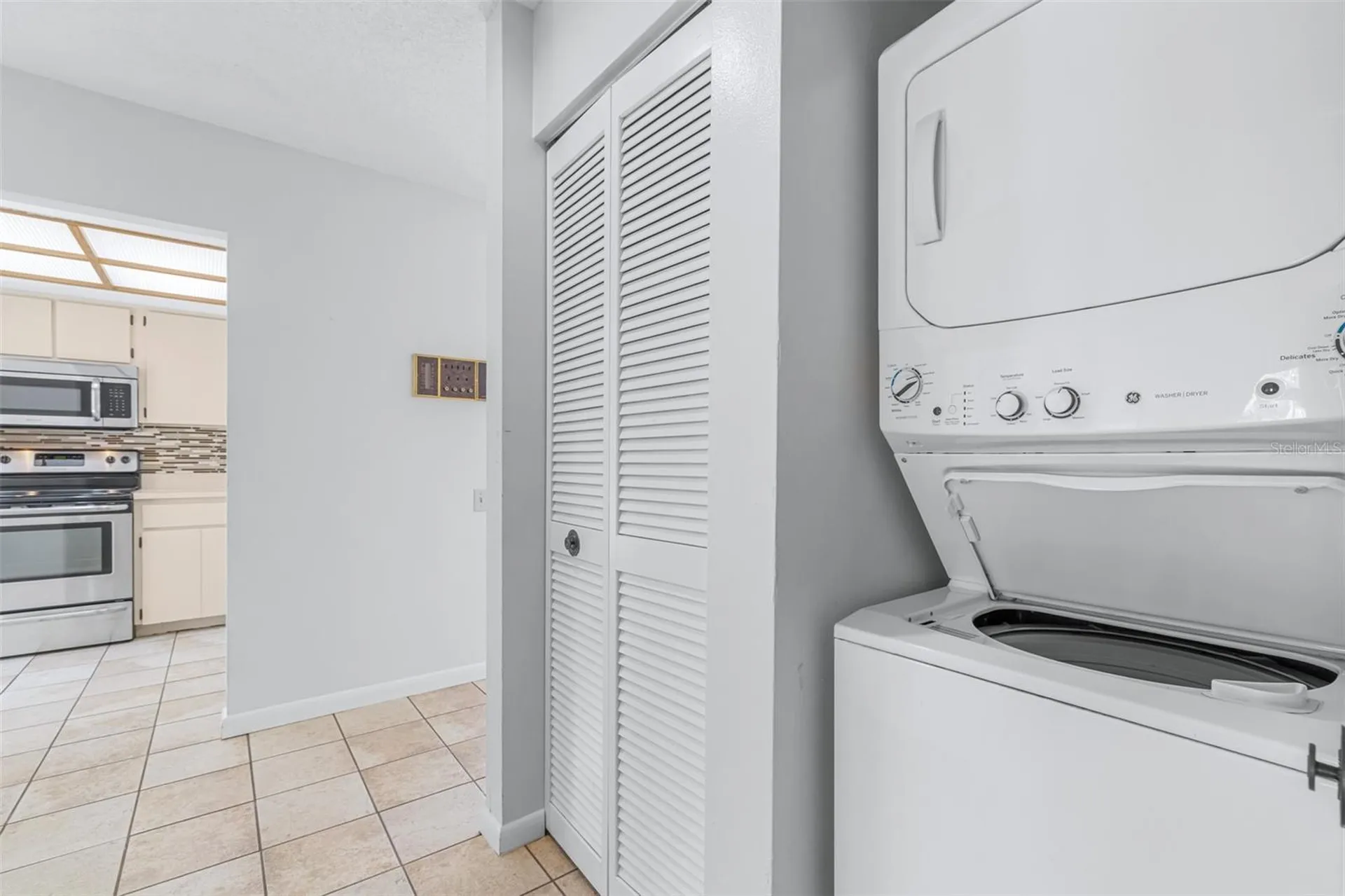 709 Oak Park Place Brandon FL 33511