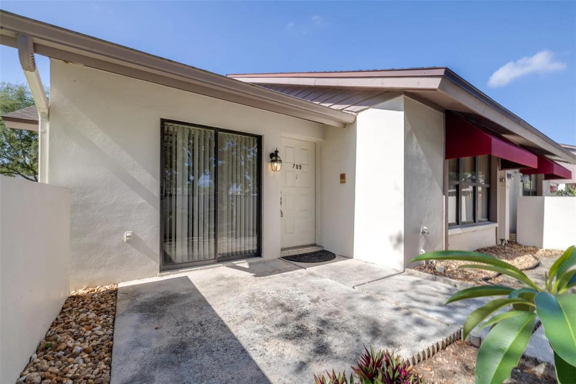 709 Oak Park Place Brandon FL 33511