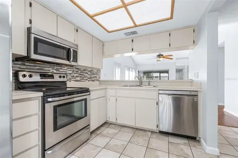 709 Oak Park Place Brandon FL 33511