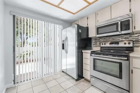 709 Oak Park Place Brandon FL 33511
