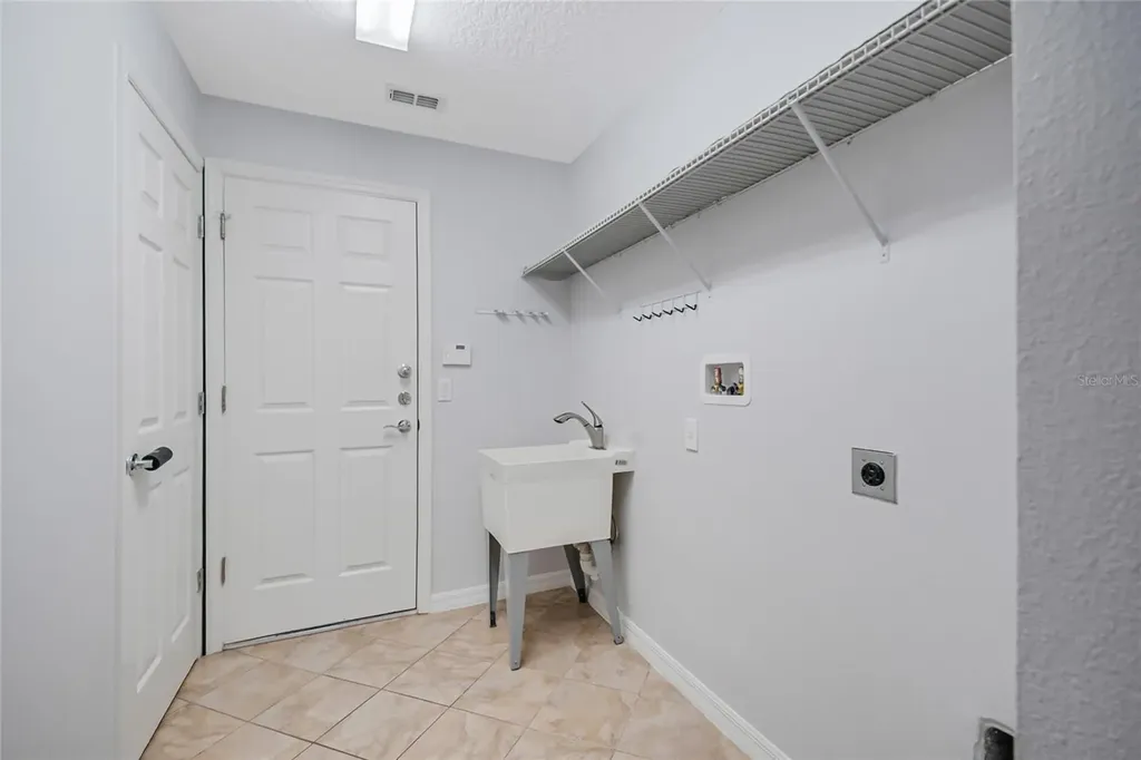12126 Tripletail Lane Orlando FL 32827