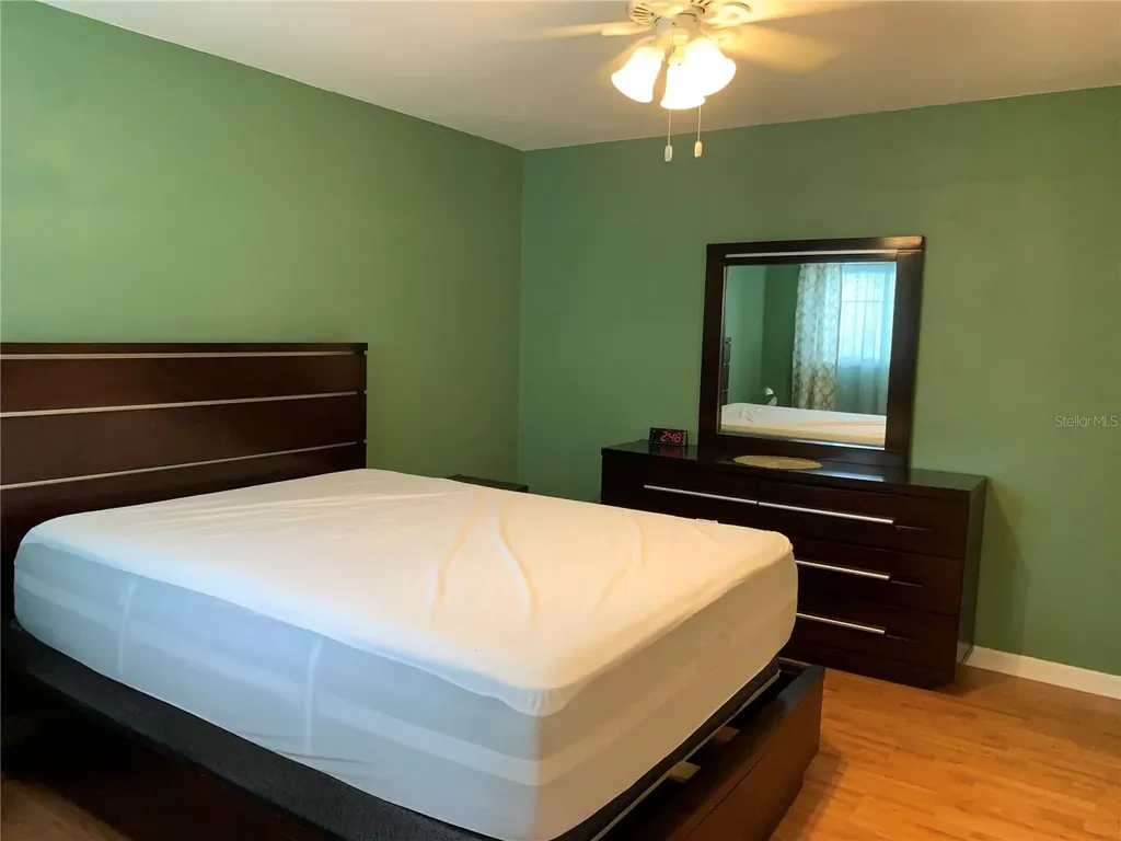 5754 SW 8th Place Gainesville FL 32607