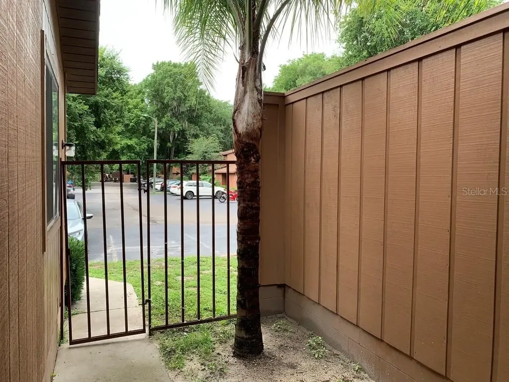 5754 SW 8th Place Gainesville FL 32607