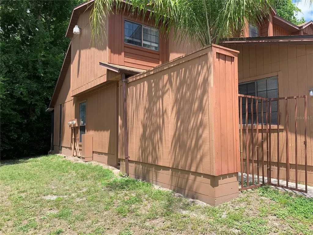 5754 SW 8th Place Gainesville FL 32607