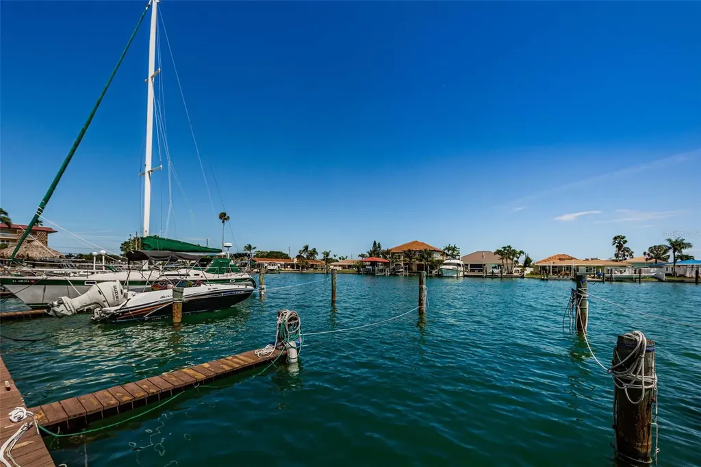 51 Island Way Clearwater Beach FL 33767