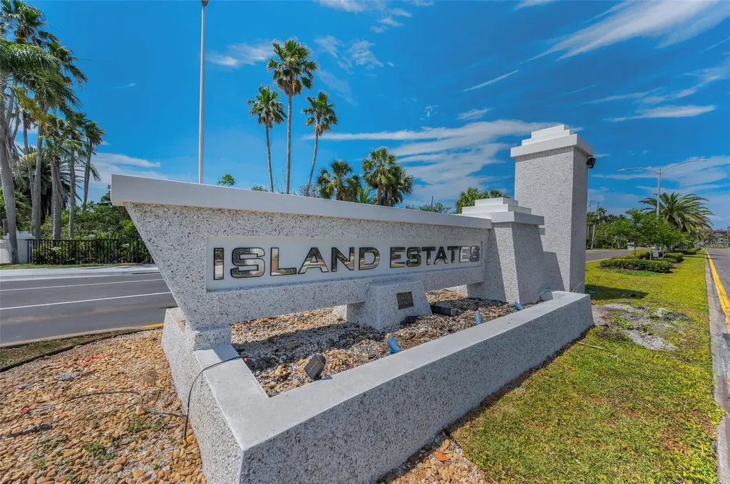 51 Island Way Clearwater Beach FL 33767