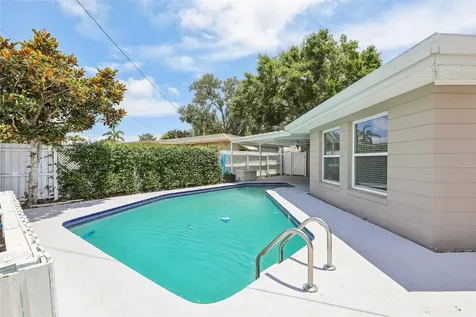 11589 64th Terrace Seminole FL 33772
