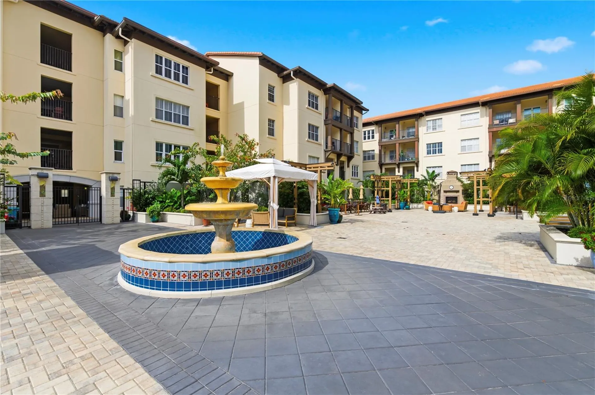 200 4th Avenue S St Petersburg FL 33701