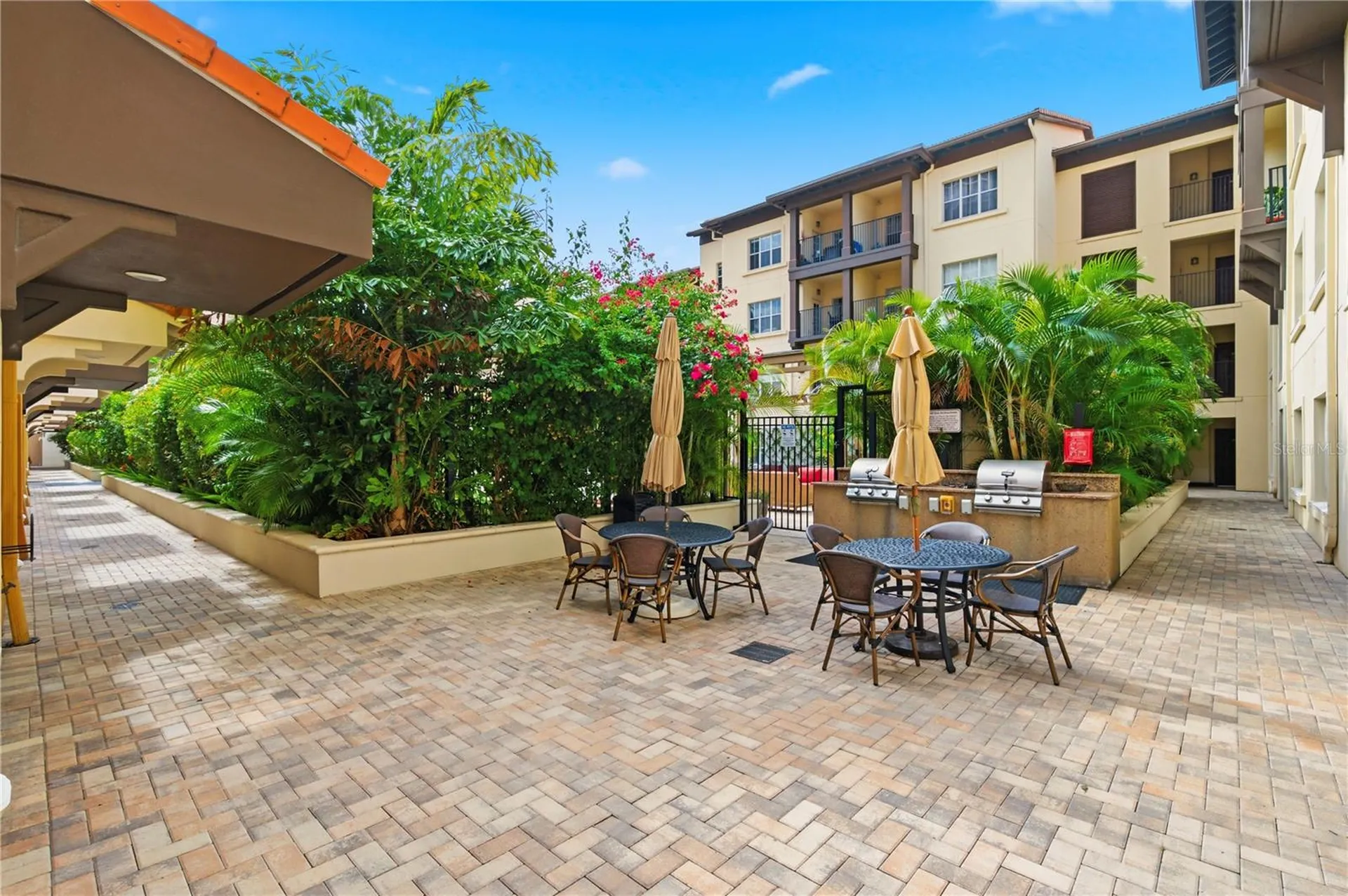 200 4th Avenue S St Petersburg FL 33701