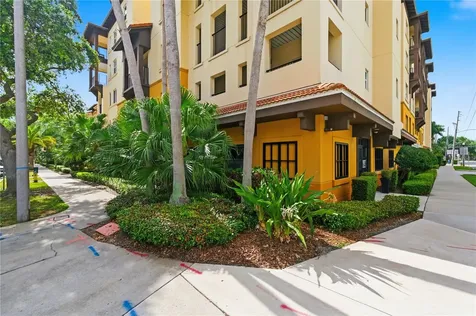 200 4th Avenue S St Petersburg FL 33701