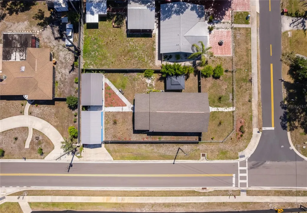 702 E Gilchrist Street Plant City FL 33563