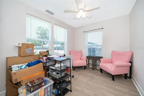 702 E Gilchrist Street Plant City FL 33563