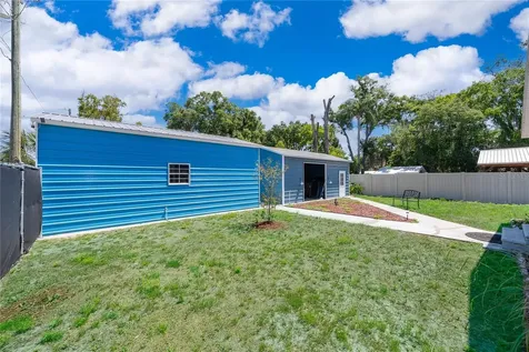702 E Gilchrist Street Plant City FL 33563