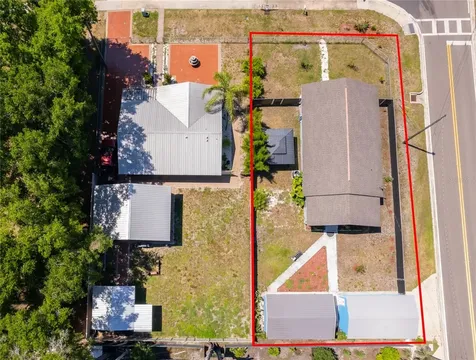 702 E Gilchrist Street Plant City FL 33563