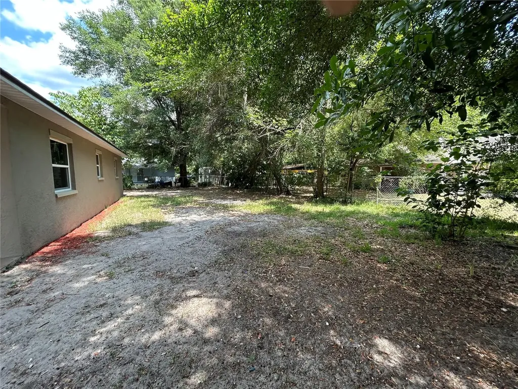 7423 SE 226th Terrace Hawthorne FL 32640