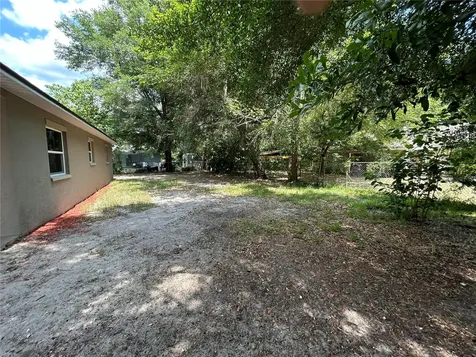 7423 SE 226th Terrace Hawthorne FL 32640