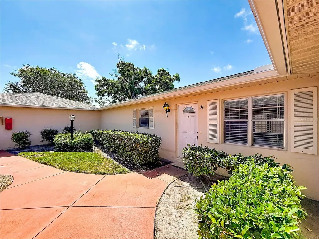 2188 Corinne Court S St Petersburg FL 33712