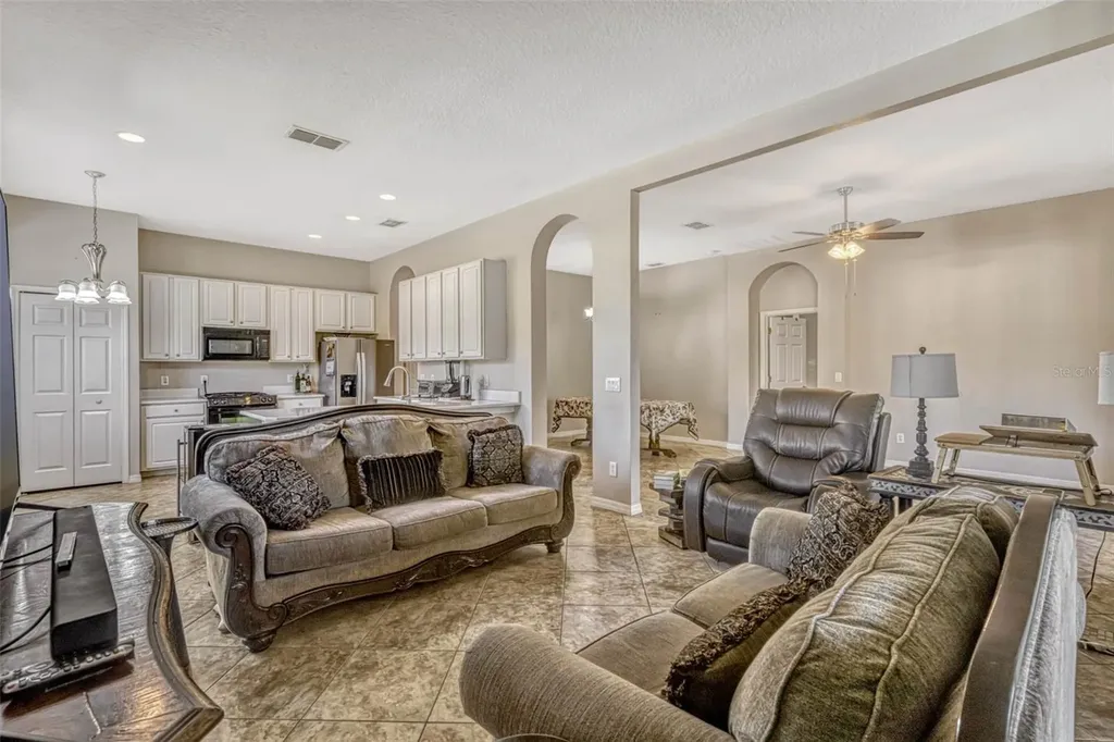 115 Crescent Moon Drive Groveland FL 34736
