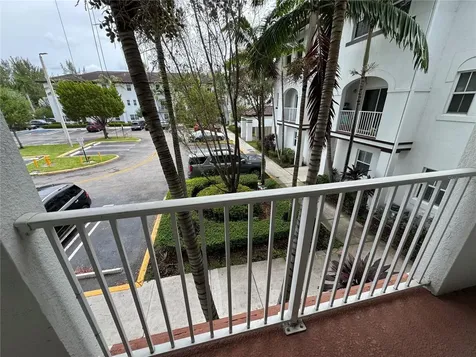 8650 NW 97th Avenue Doral FL 33178