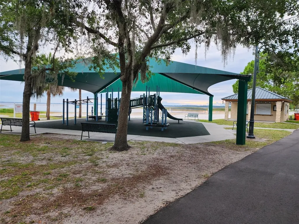 319 Minnesota Avenue St Cloud FL 34769