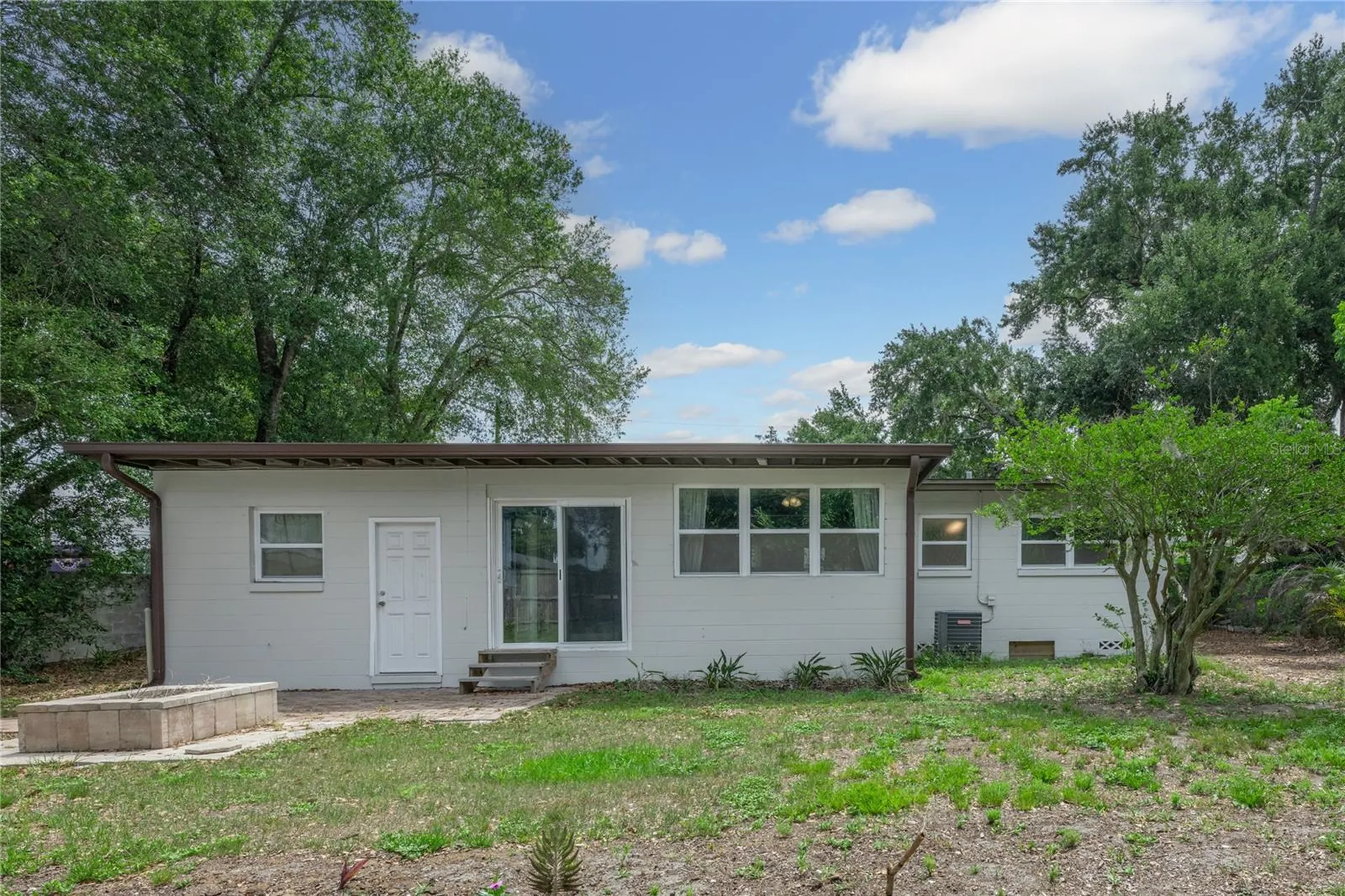 2702 S Shine Avenue Orlando FL 32806