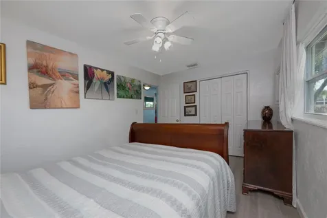 2702 S Shine Avenue Orlando FL 32806