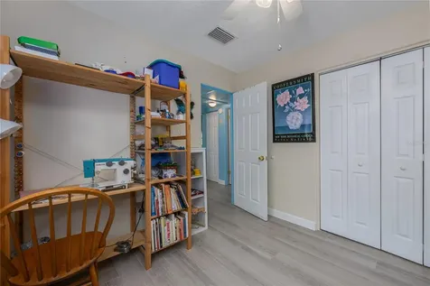 2702 S Shine Avenue Orlando FL 32806