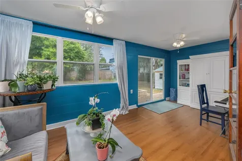2702 S Shine Avenue Orlando FL 32806