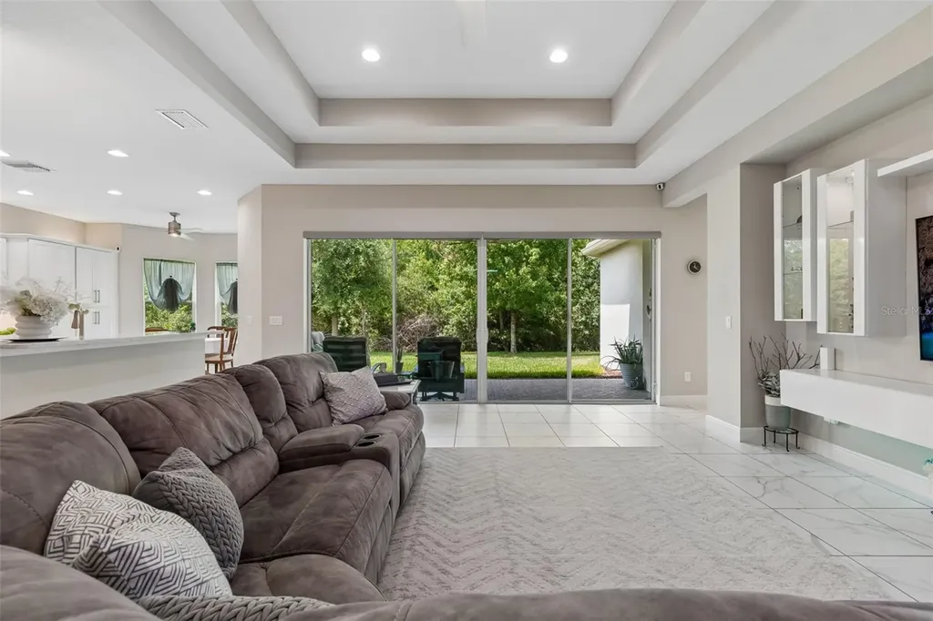 2213 Hollow Forest Court Wesley Chapel FL 33543