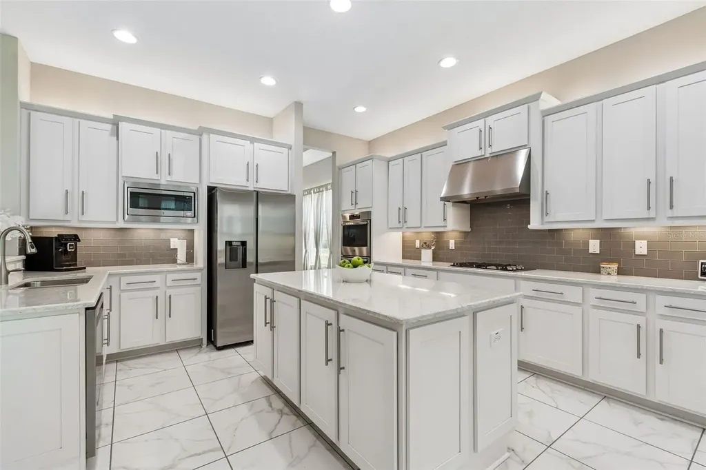 2213 Hollow Forest Court Wesley Chapel FL 33543