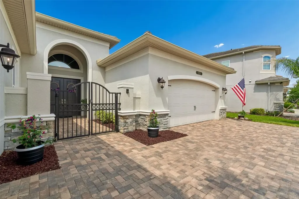 2213 Hollow Forest Court Wesley Chapel FL 33543