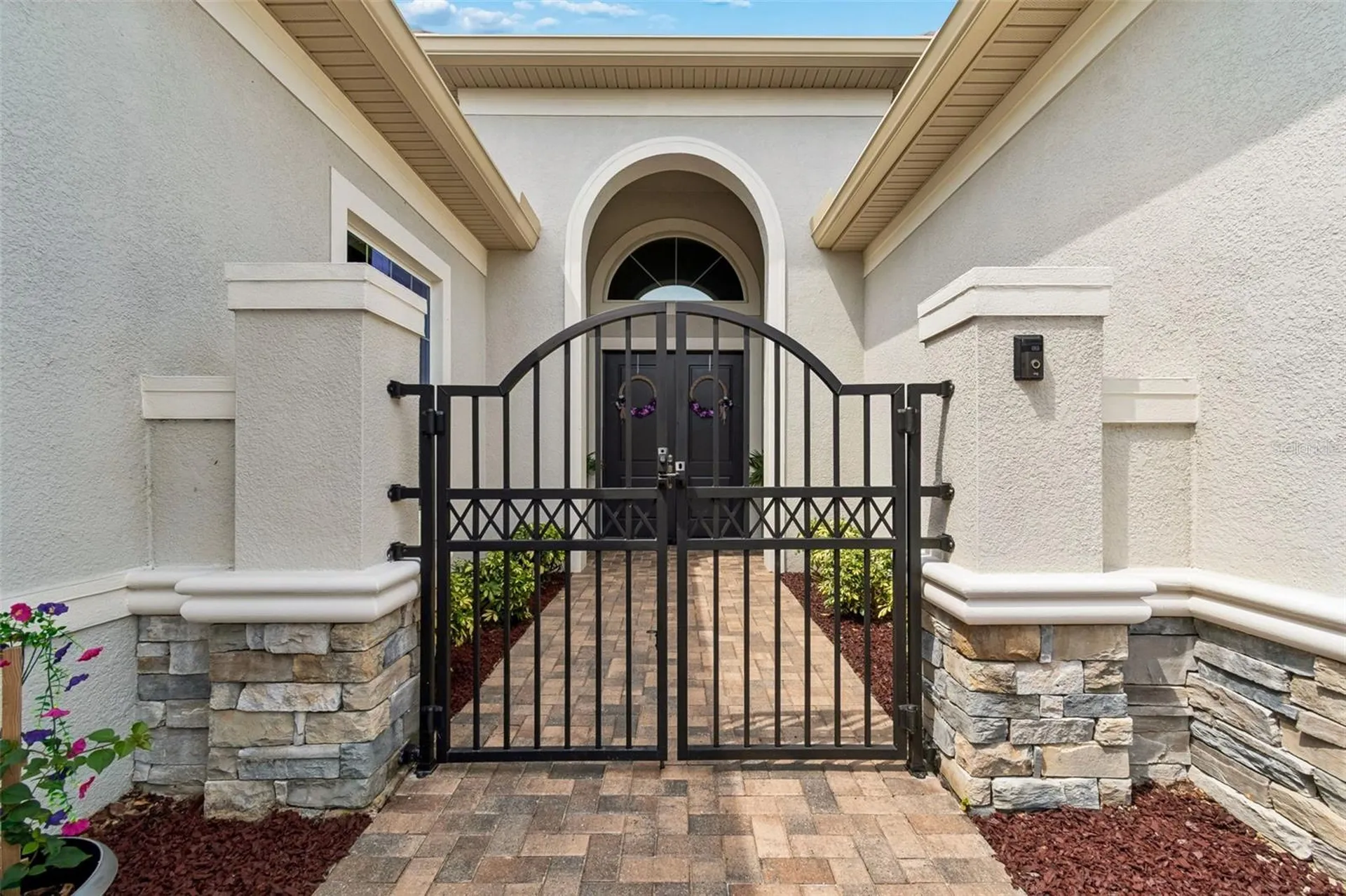 2213 Hollow Forest Court Wesley Chapel FL 33543