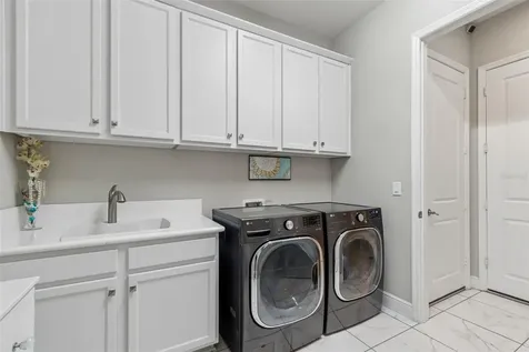 2213 Hollow Forest Court Wesley Chapel FL 33543