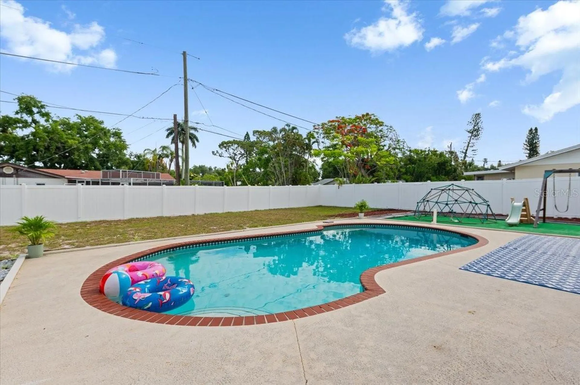 7816 3rd Avenue W Bradenton FL 34209