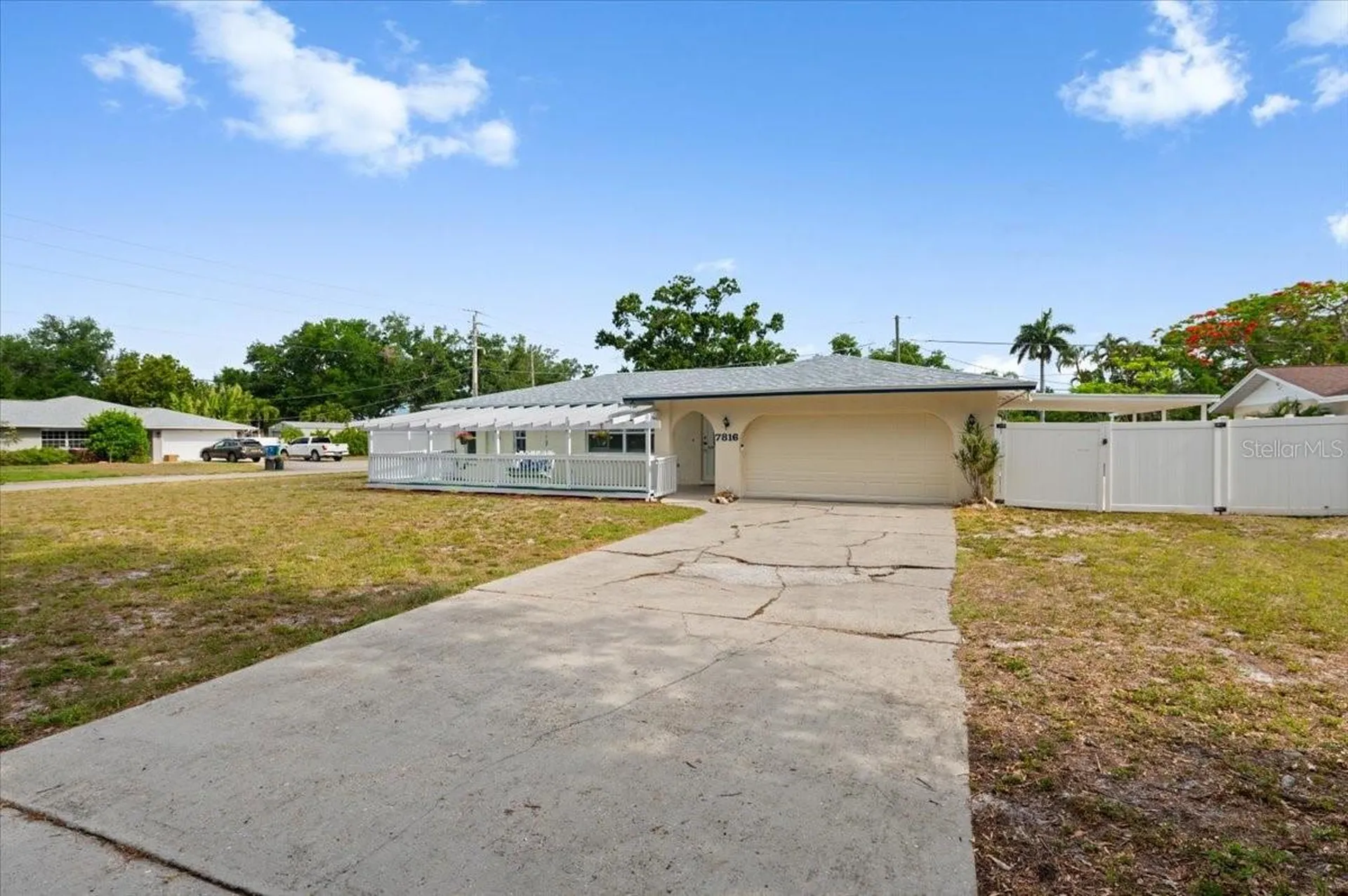 7816 3rd Avenue W Bradenton FL 34209