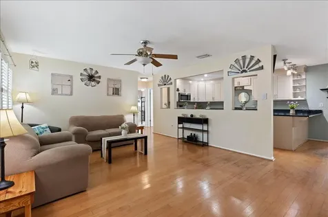 7816 3rd Avenue W Bradenton FL 34209