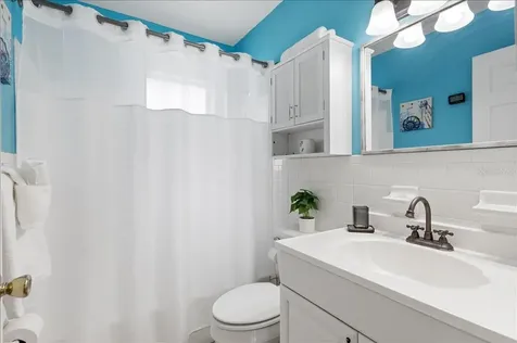 7816 3rd Avenue W Bradenton FL 34209