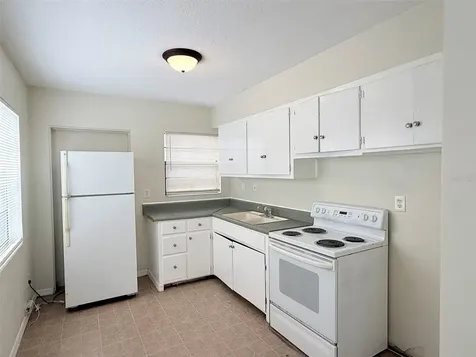 2404 10th Street W Bradenton FL 34205