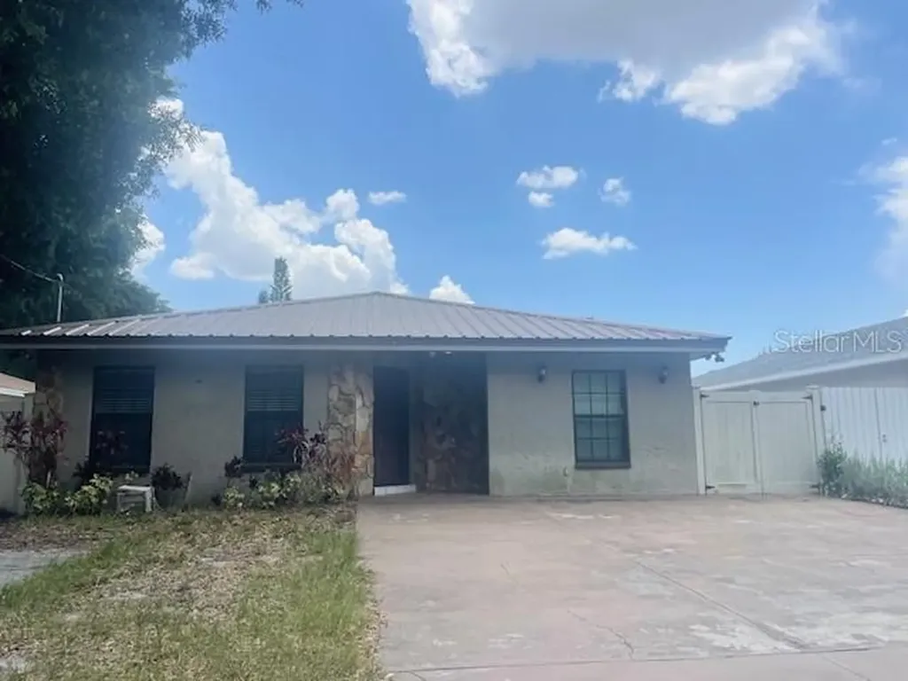 3804 W Hamilton Avenue Tampa FL 33614
