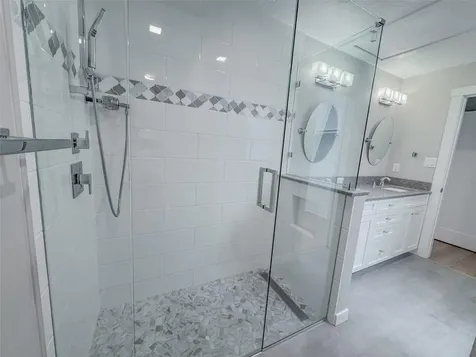3038 Ringwood Meadow Sarasota FL 34235