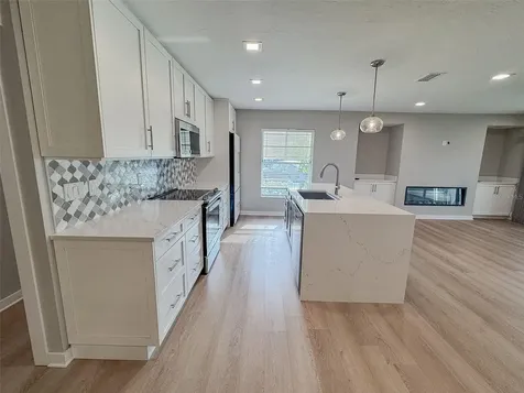 3038 Ringwood Meadow Sarasota FL 34235