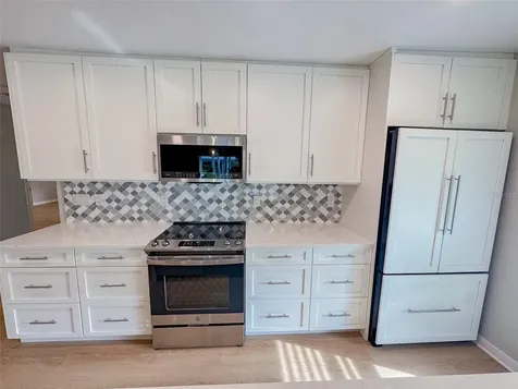 3038 Ringwood Meadow Sarasota FL 34235